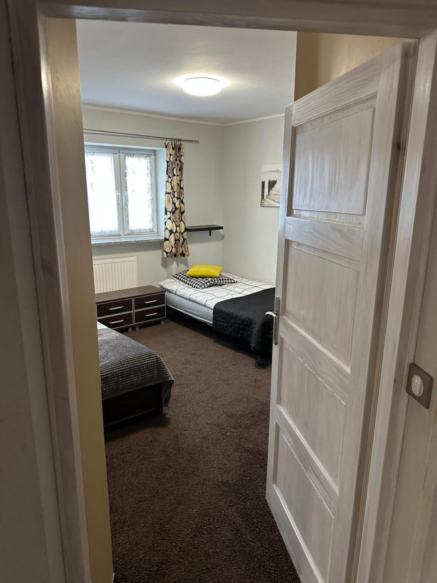 Apartament Nad Kamienczykiem II シクラルスカ・ポレンバ エクステリア 写真